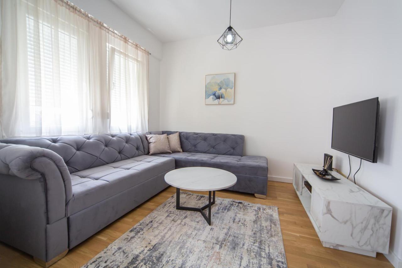 Blue Moon Apartment 波德戈里察 外观 照片