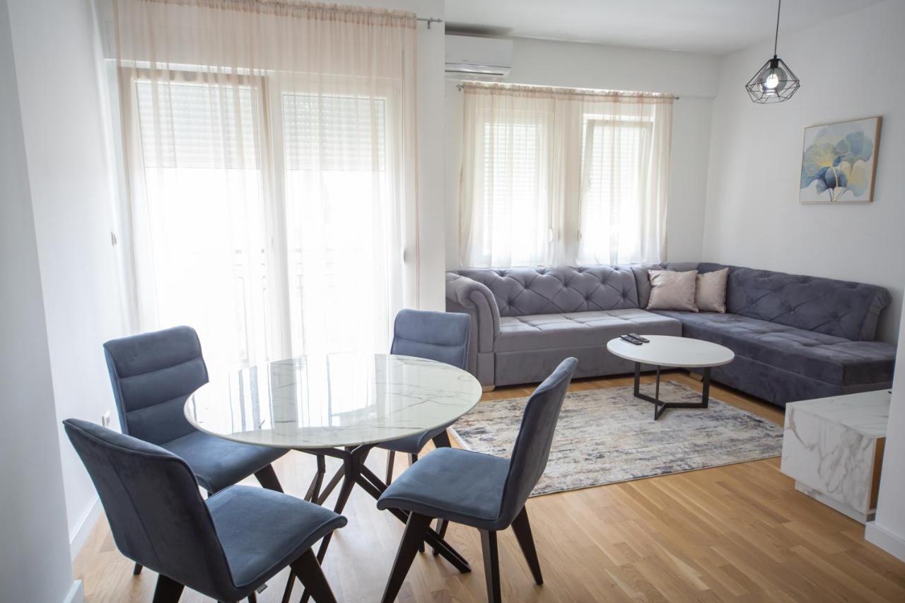 Blue Moon Apartment 波德戈里察 外观 照片